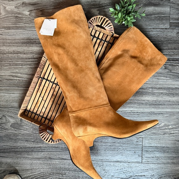 Zara NWT 100% Leather Suede Kitten Heel Wide Leg Knee Boots Pointed Toe 37 / US - Picture 3 of 16